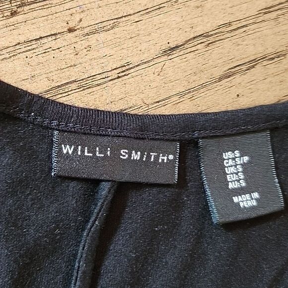 Black quarter sleeve top size S stretchy - Picture 2 of 6